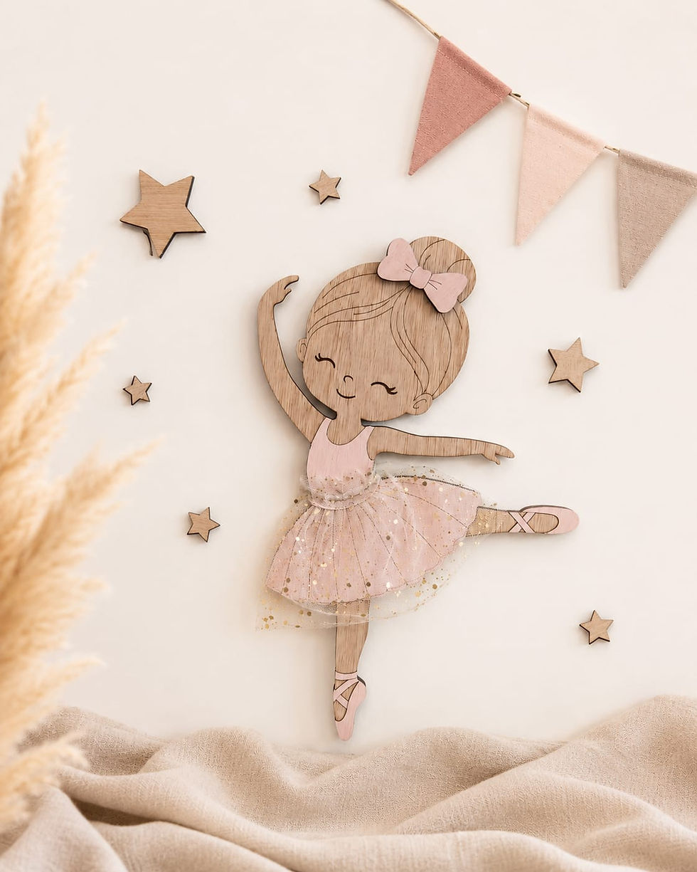 Ballerine en bois décoration murale
