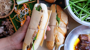 Hidden Food Gems in Hanoi: Ultimate Hanoi Food Tour for Beginners
