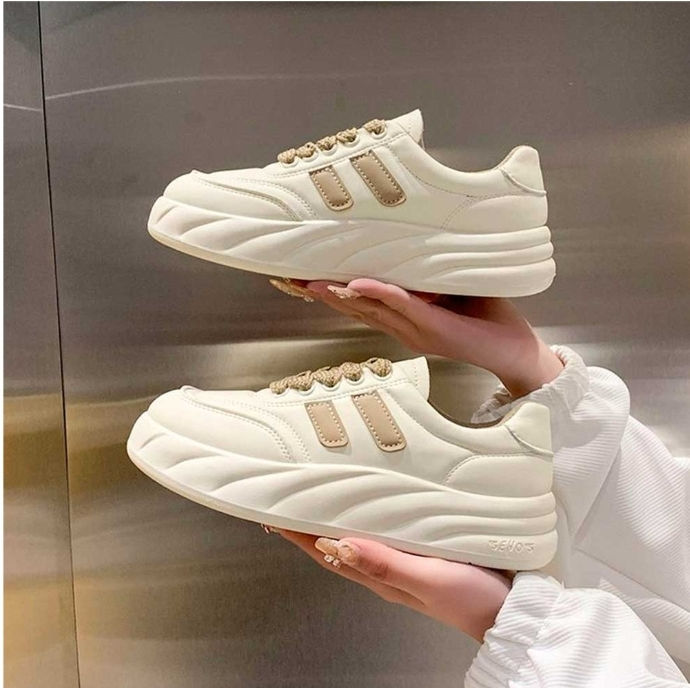 Tenis de inyección dama 23 al 26 ($220.00) por par 