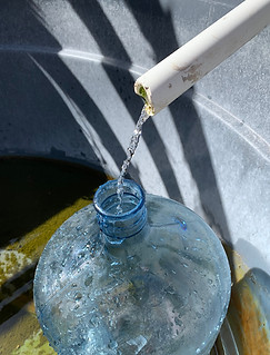 Off grid artesian well water.jpg