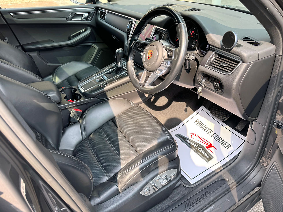 Thumbnail: 2017 PORSCHE MACAN 2.0