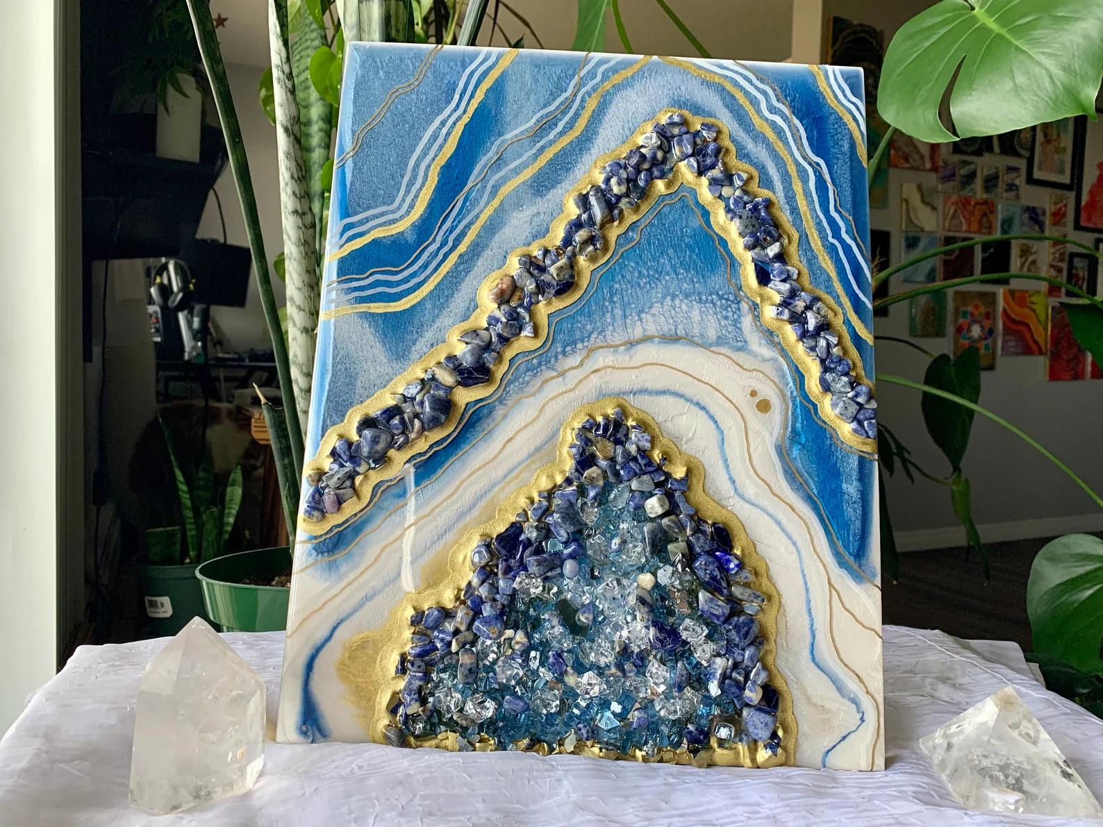 resin geode blue.webp