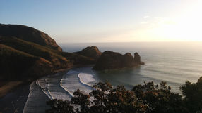 Living the Kiwi Dream: My Working holiday Year in Piha, NZ