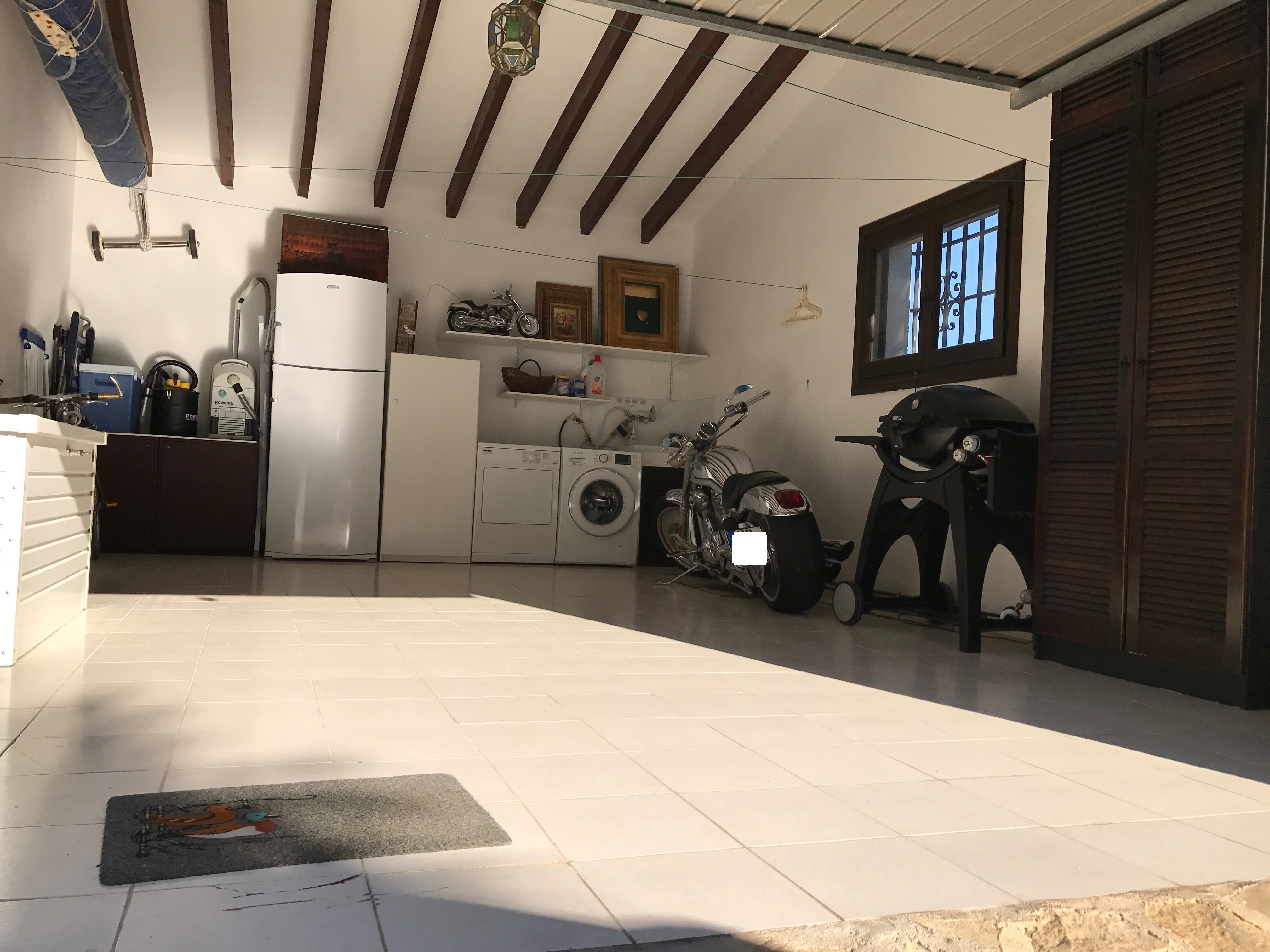 Garage, Wirtschaftsraum und mehr