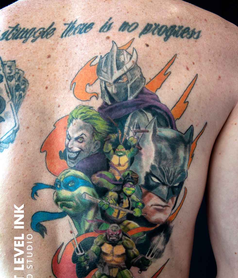 Ninja turtles tattoo, Backpiece tattoo, colour tattoo, realism tattoo, tattoo design, tattoo ideas, tattoo voorbeelden