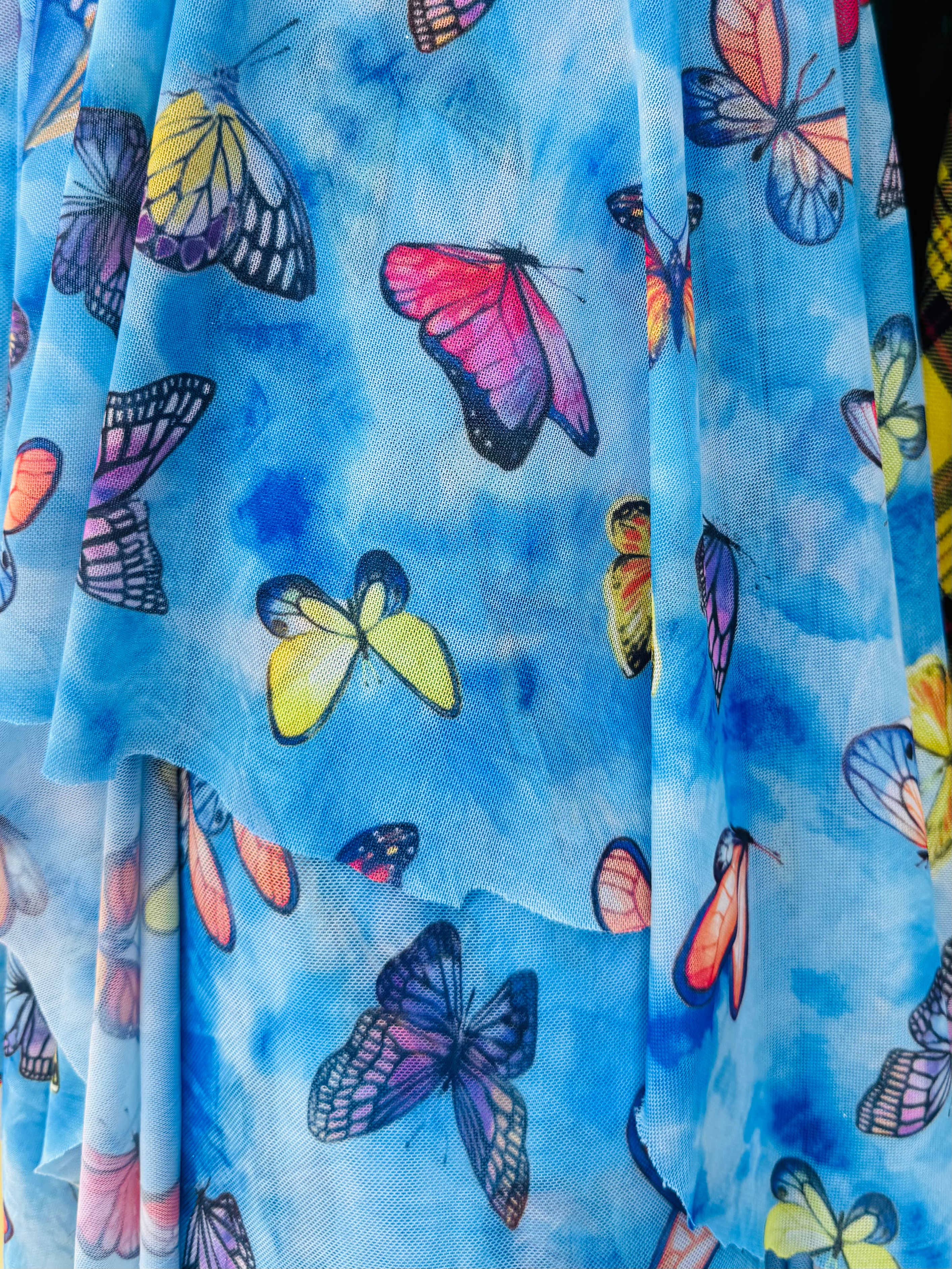 Butterflies stretch mesh 