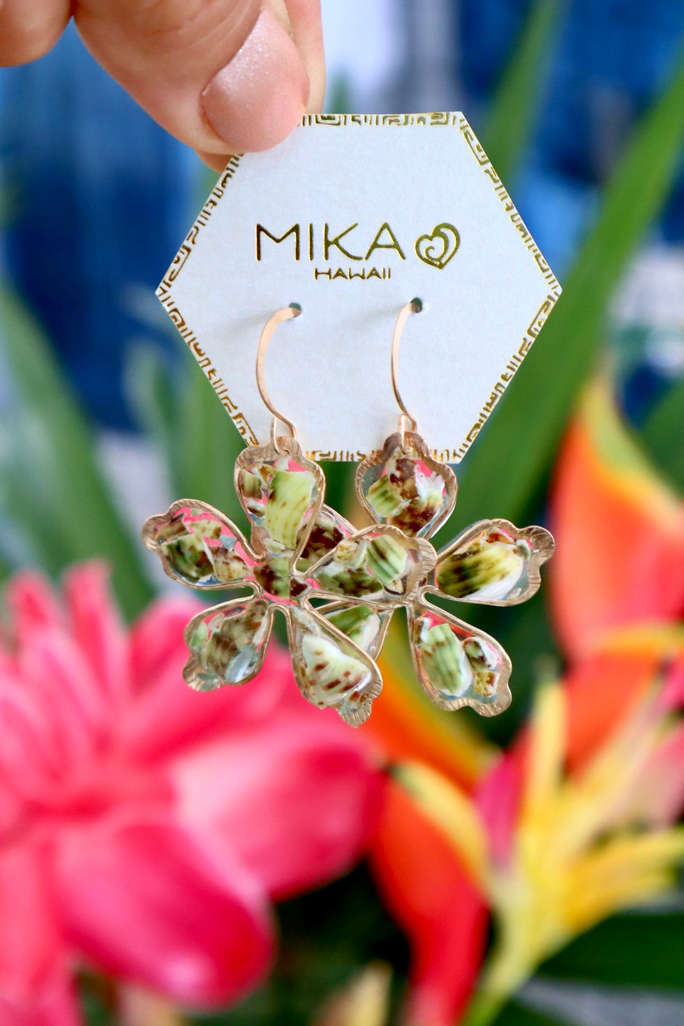 Thumbnail: Turban Shell Hibiscus Earrings