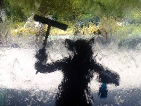 ZAN GRIFFITH AT NGV WATERWALL.jpeg