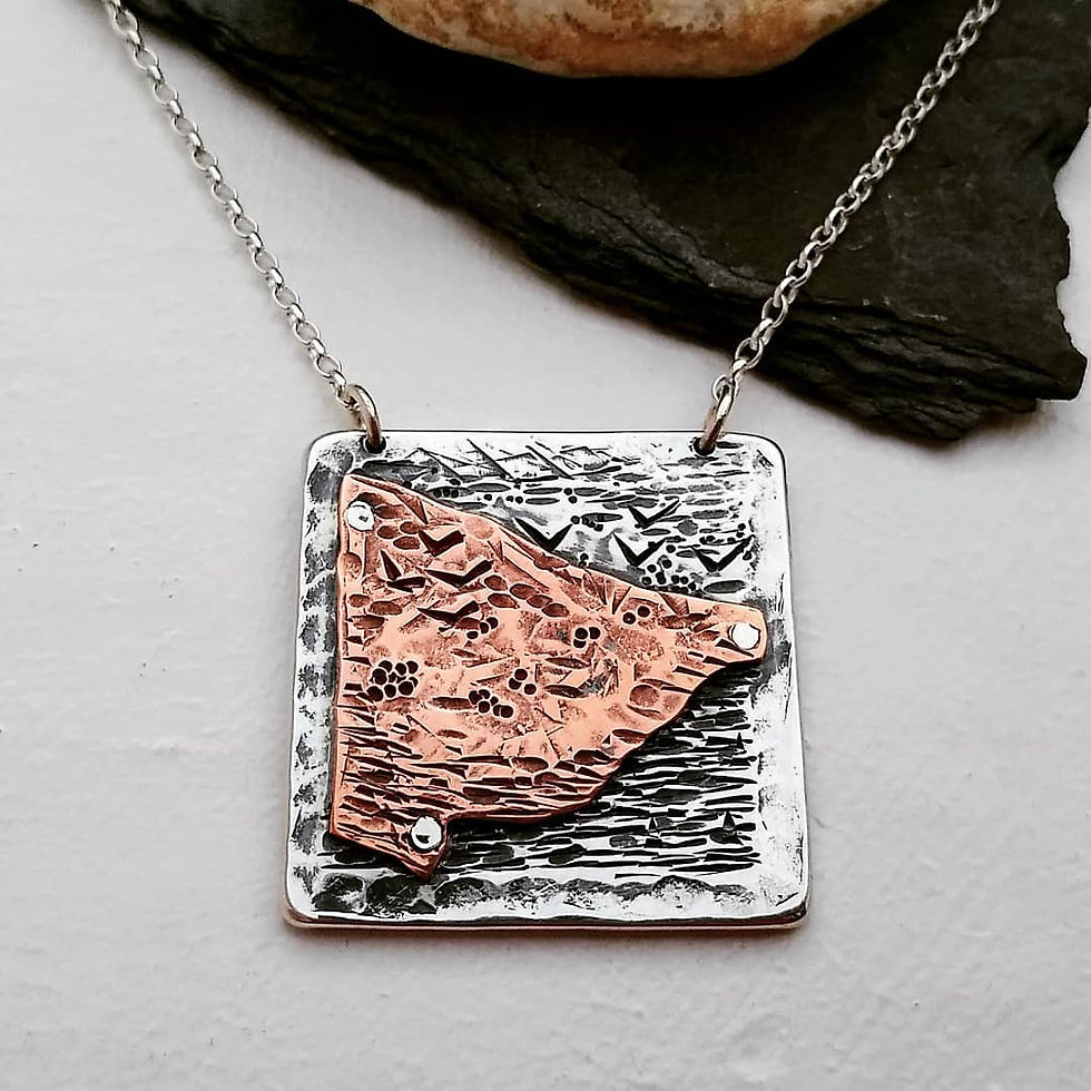 'Coastal Landscape' pendant