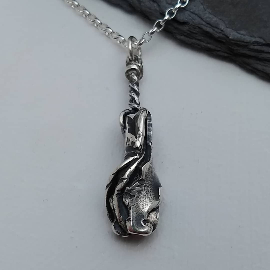 'Metamorphosis' pendant