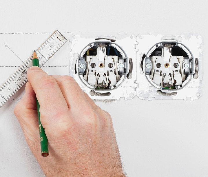 Elektricien op het werk