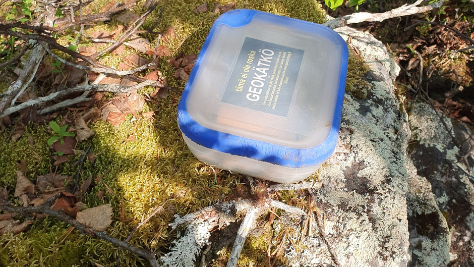 Sotajoen kultamailla