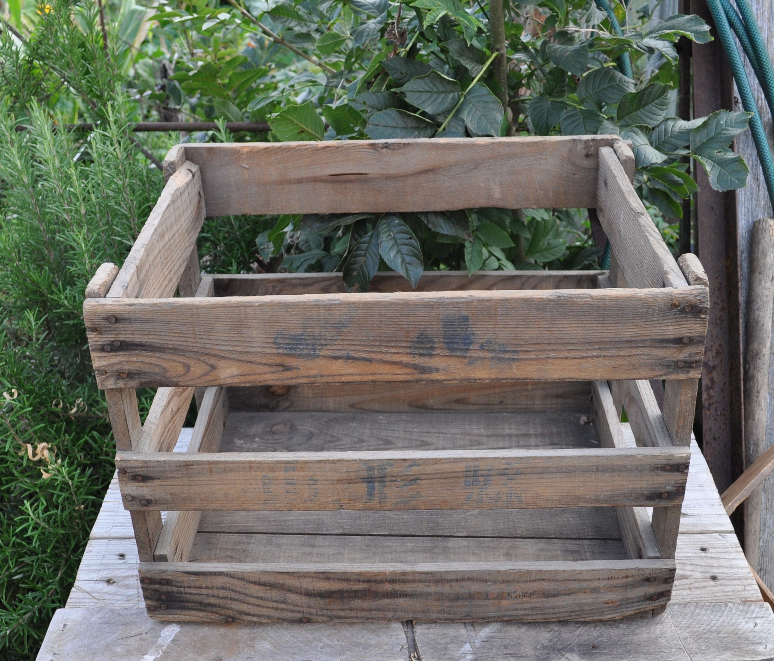 OLD JAPANESE APPLE CRATE