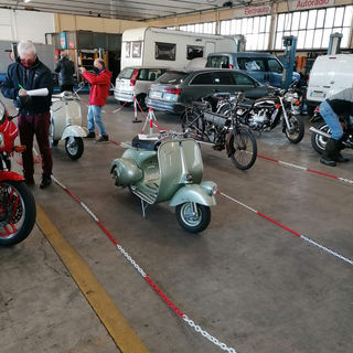 immatricolazione-moto-d-epoca-autofficina-meccanica-firenze-professional-car-service.jpeg