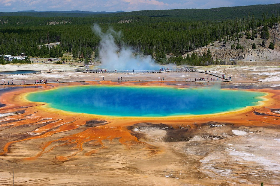grand prismatic spring Yellowstone source chaude couleurs