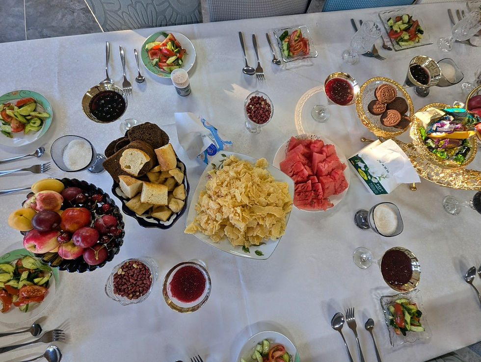 Repas chez l'habitant du Kirghizistan