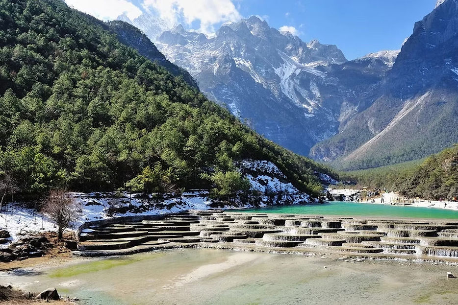 Blue Moon Valley Chine.jpg