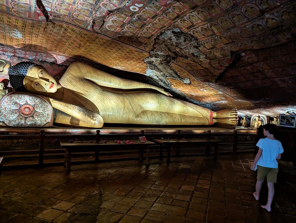 intérieur des cavernes de Dambulla