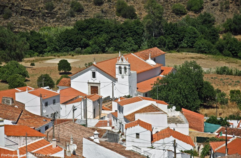 L'Odeleite, la Rivière du Dragon Bleu au Portugal
