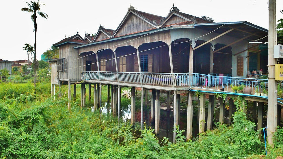 maison tordue Kratie Cambodge