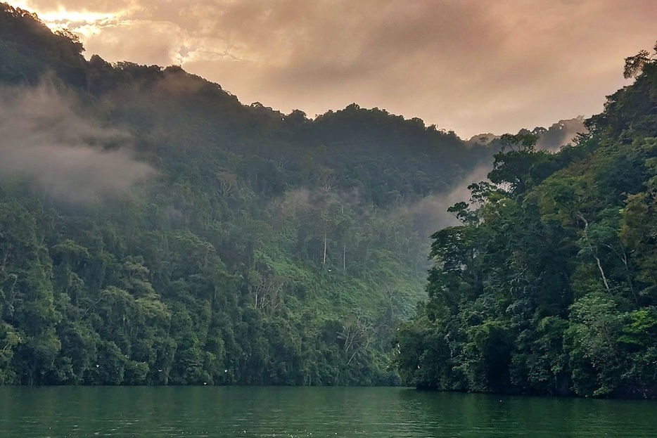 RIO DULCE Guatemala.jpg