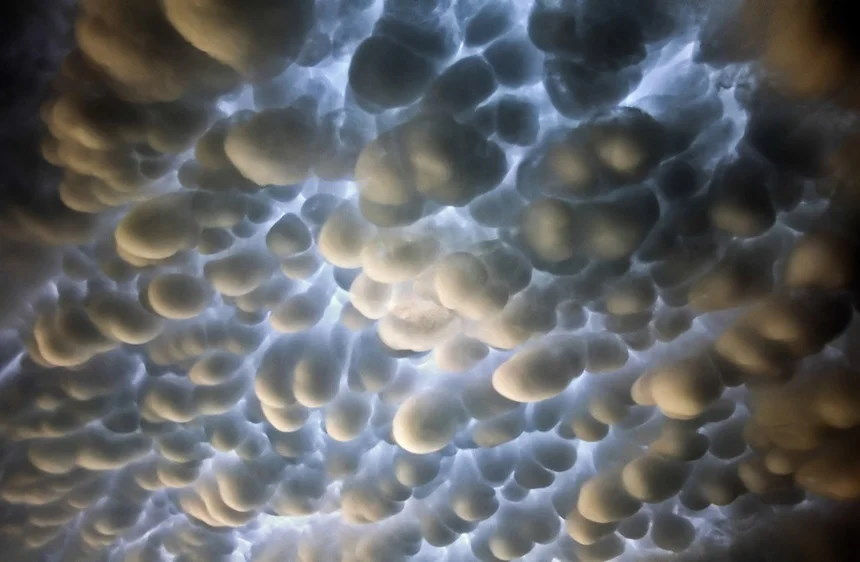 nuages insolutes