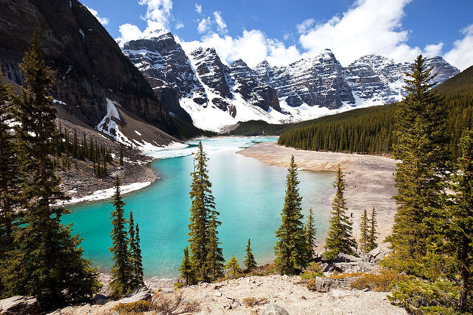 Banff Lac Louise Canada.jpg