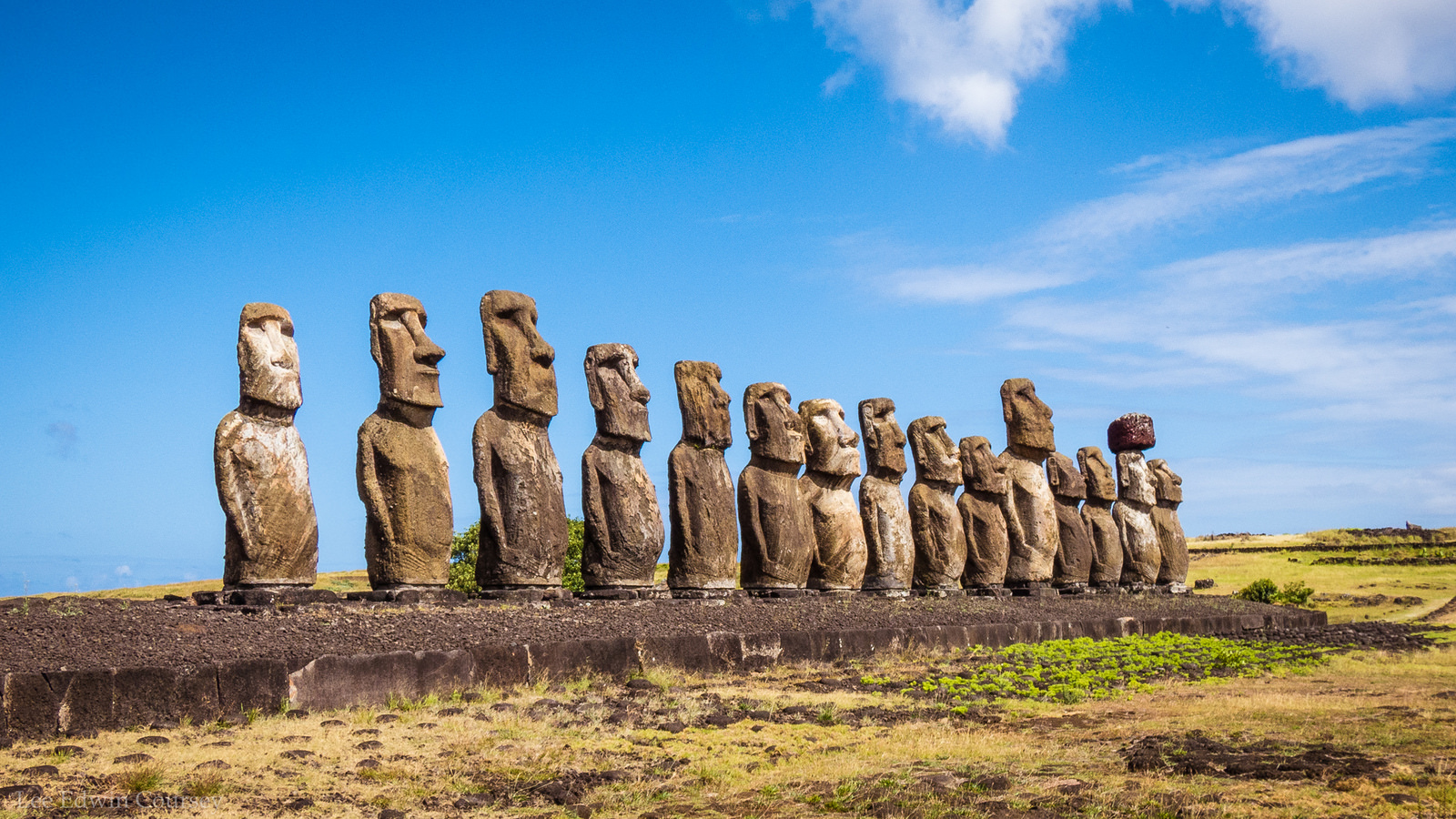 les-statues-moa-de-l-le-de-p-ques-en-polyn-sie-globe-trotting