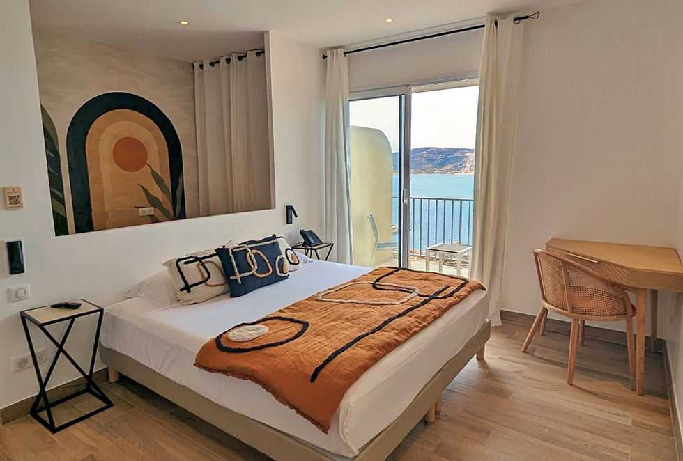 chambre Calvi hotel vue sur mer St Erasme