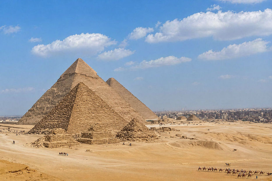 Pyramides de Gizeh, Égypte.jpg