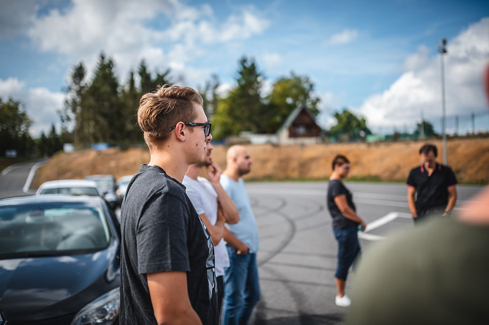 Miniatúra: Škola šmyku GANGSTER Pachfurth