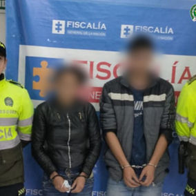 A la cárcel una mujer que con su esposo casi matan a golpes a sus hijos