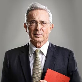 Uribe exijió una consulta popular contra la nueva reforma de la salud