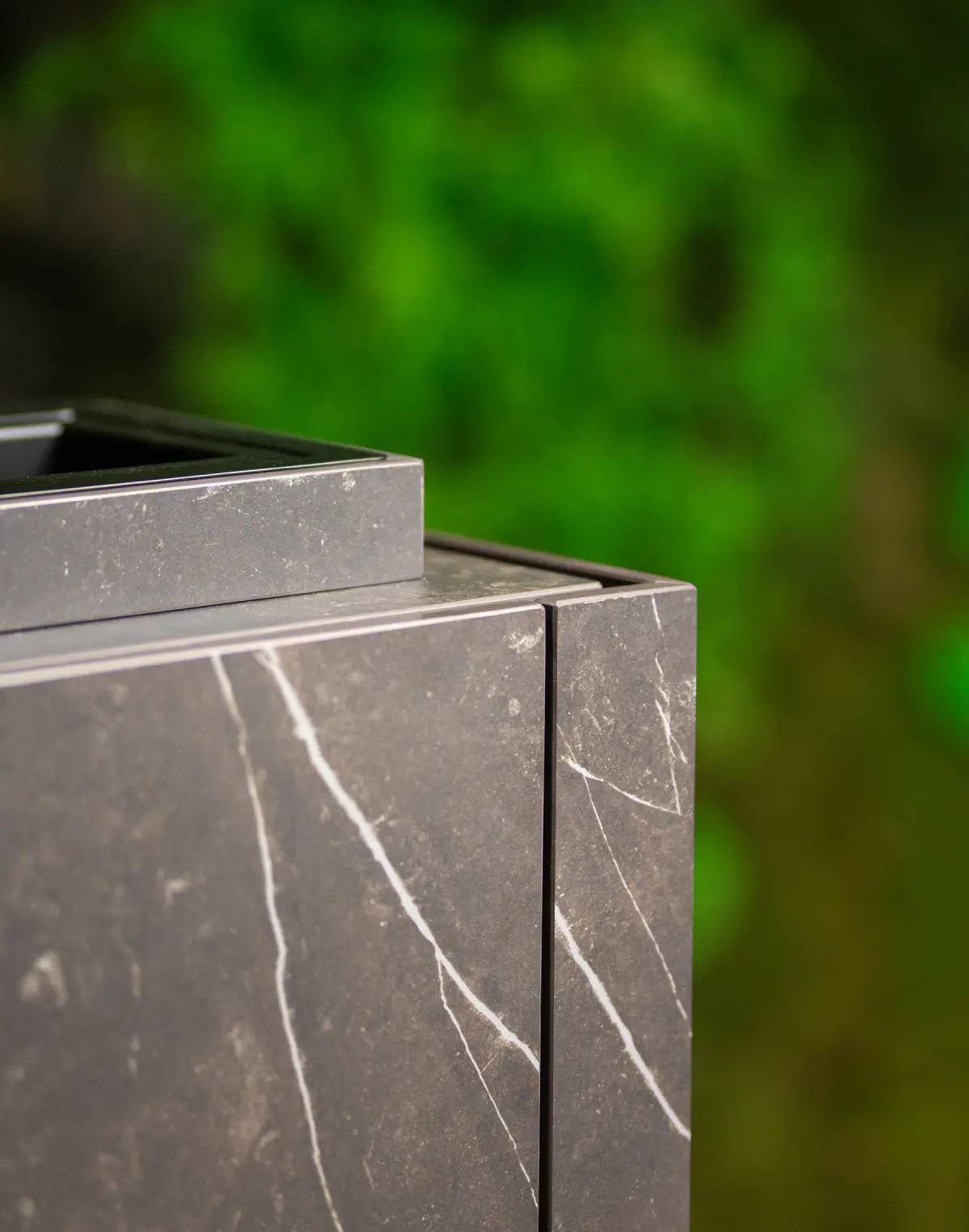 Close-up detail of TM Italia AERA outdoor kitchen cabinetry showcasing premium materials and outdoor durability.