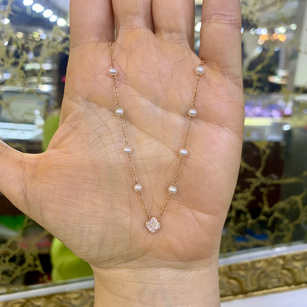 Thumbnail: 14kt Rose Gold Dainty Diamond And Pearl Clover Necklace