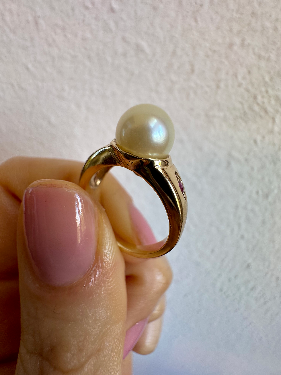 Thumbnail: Vintage 14kt Yellow Gold Ruby And Pearl Ring