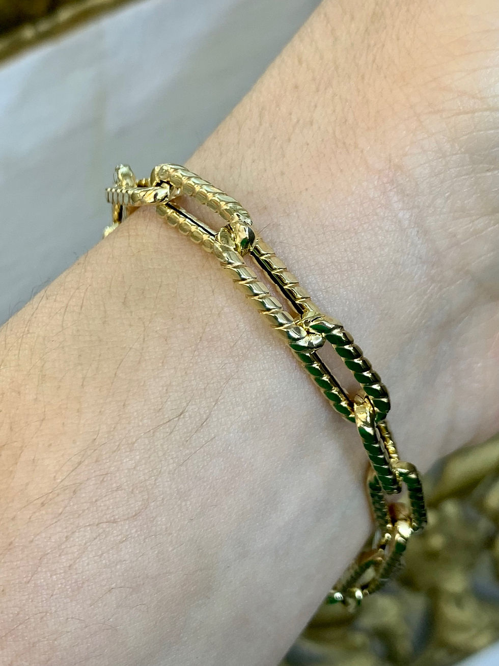 Thumbnail: Light Weight 14kt Yellow Gold Elongated Textured Paper Clip Link Bracelet