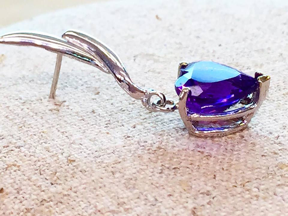 Thumbnail: 14K White Gold Amethyst Heart Earrings