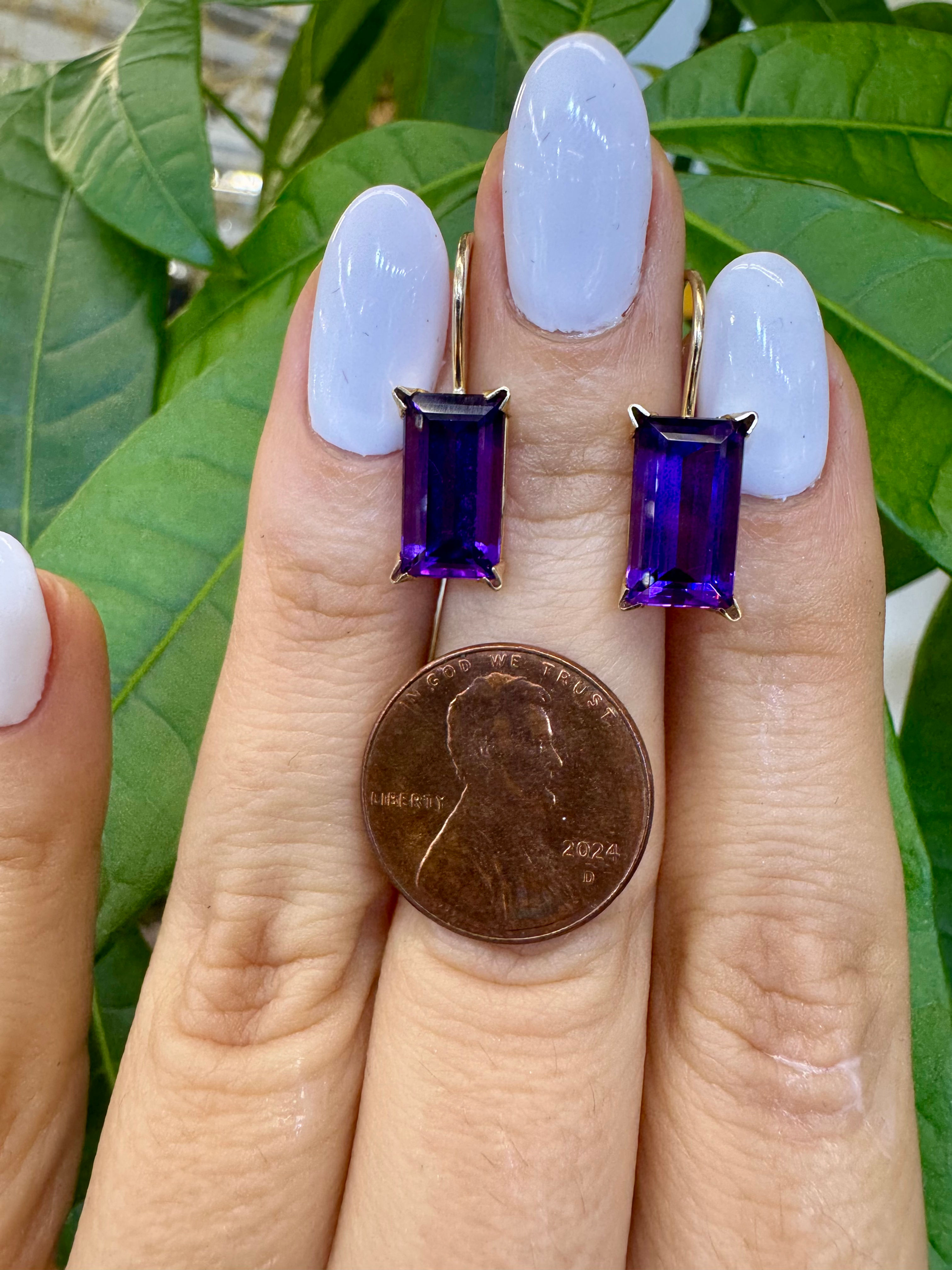 14kt Yellow Gold Emerald Cut Amethyst Drop Earrings