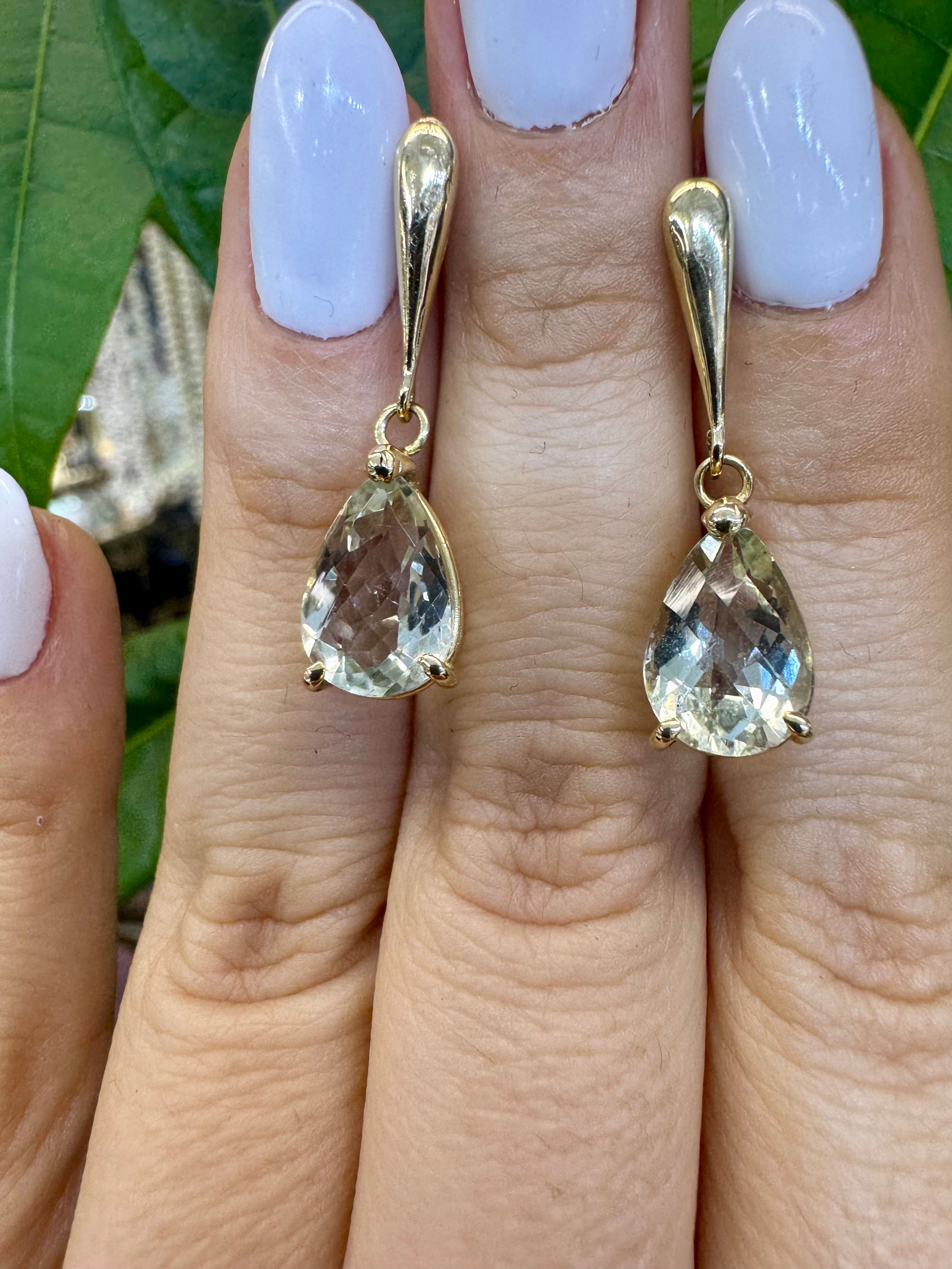 14kt Yellow Gold Pear Shape Checkerboard Green Amethyst Drop Earrings