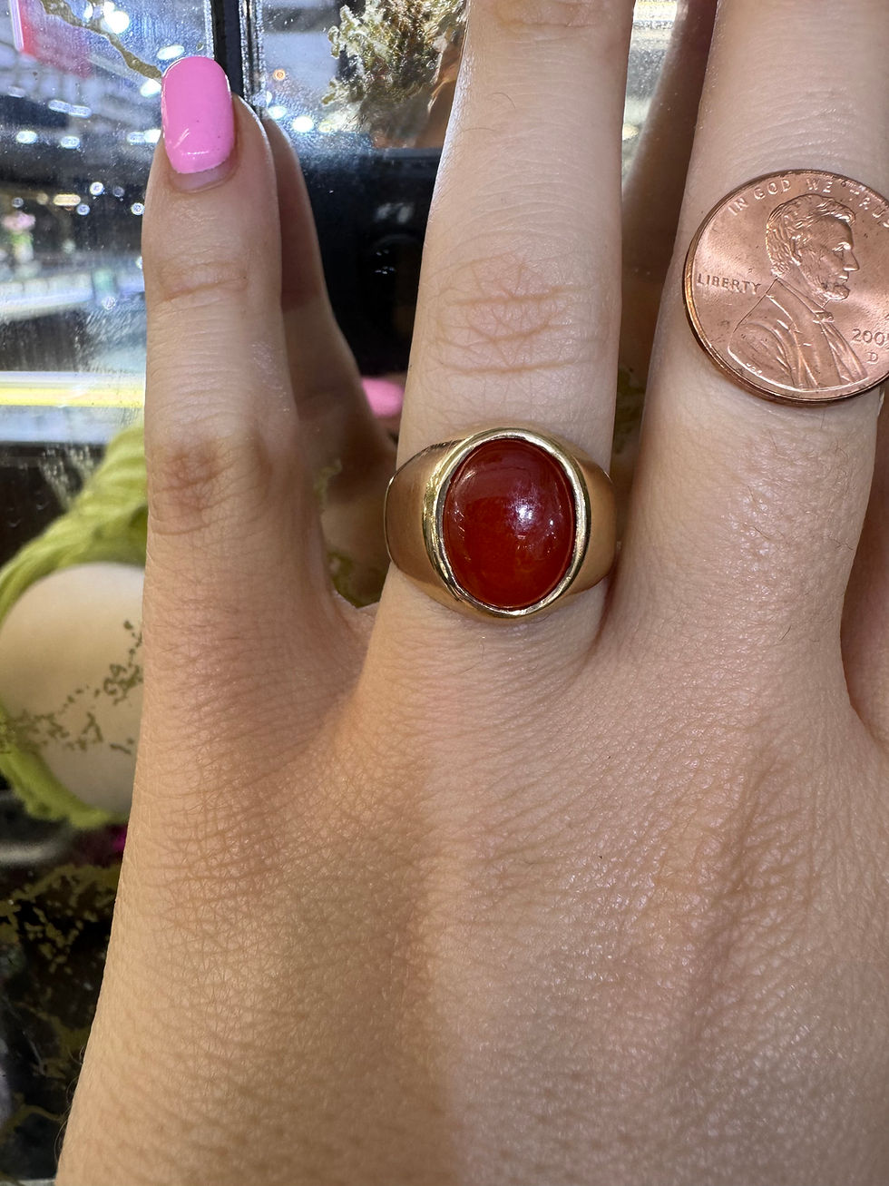 Thumbnail: Vintage 18kt Yellow Gold Men's Agate Signet Ring