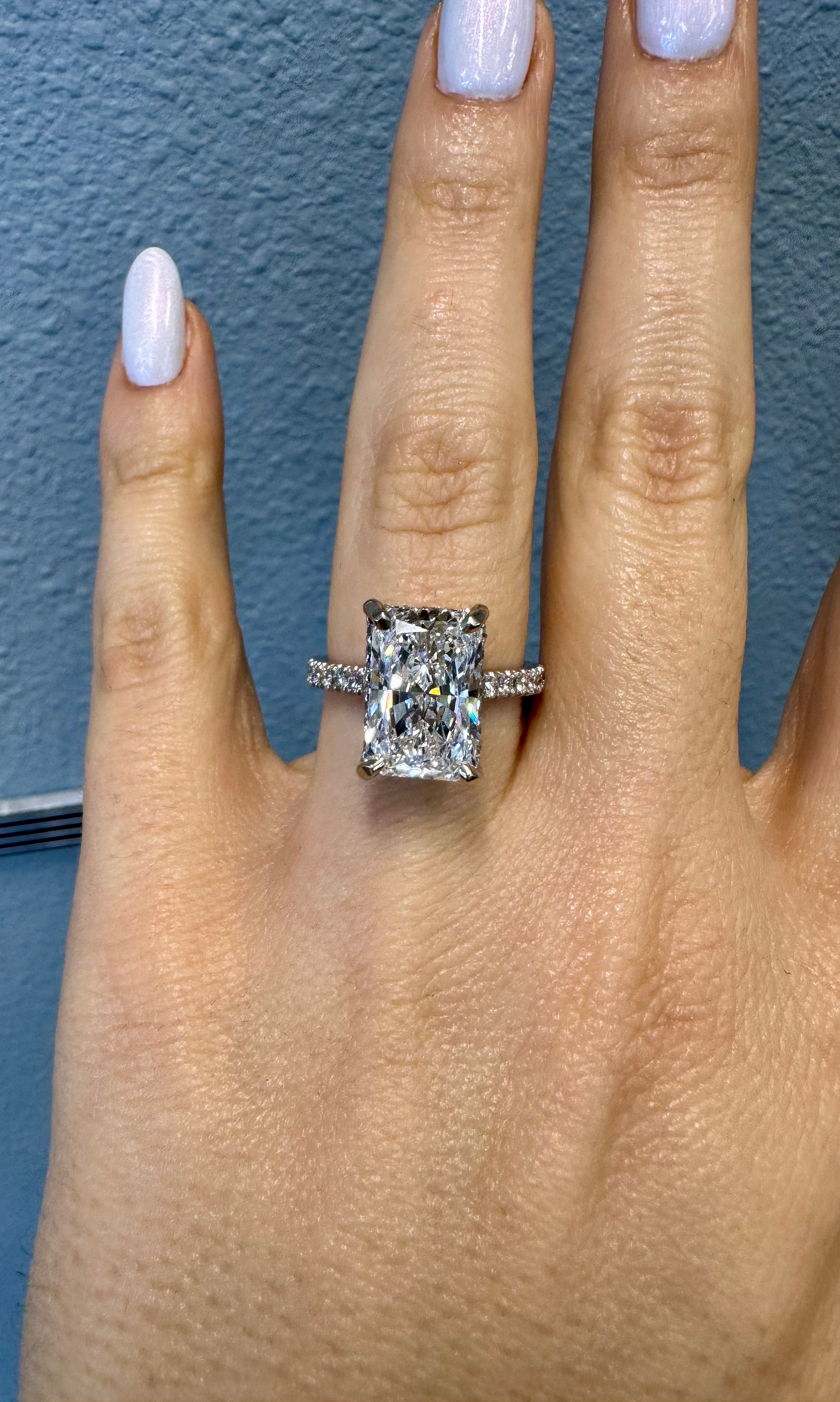 14kt White Gold Laboratory Grown 4.51 ctw Rectangular Modified Brilliant Diamond