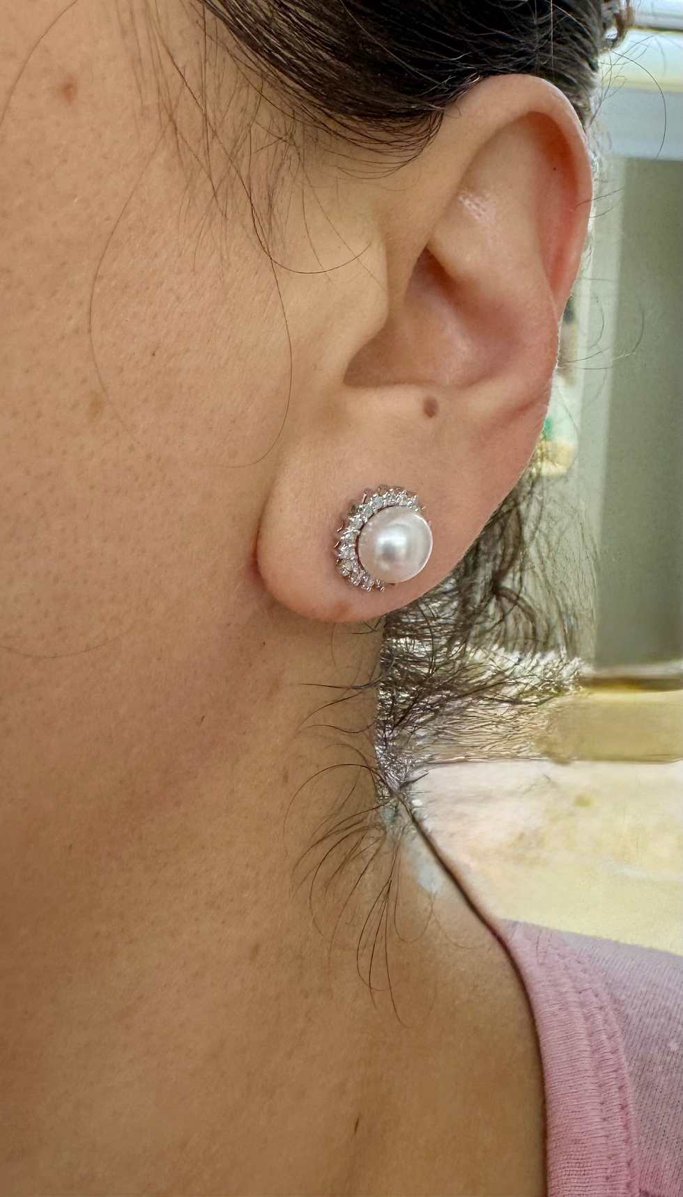 Thumbnail: 14kt White Gold 8mm Pearl And Diamond Halo Earrings