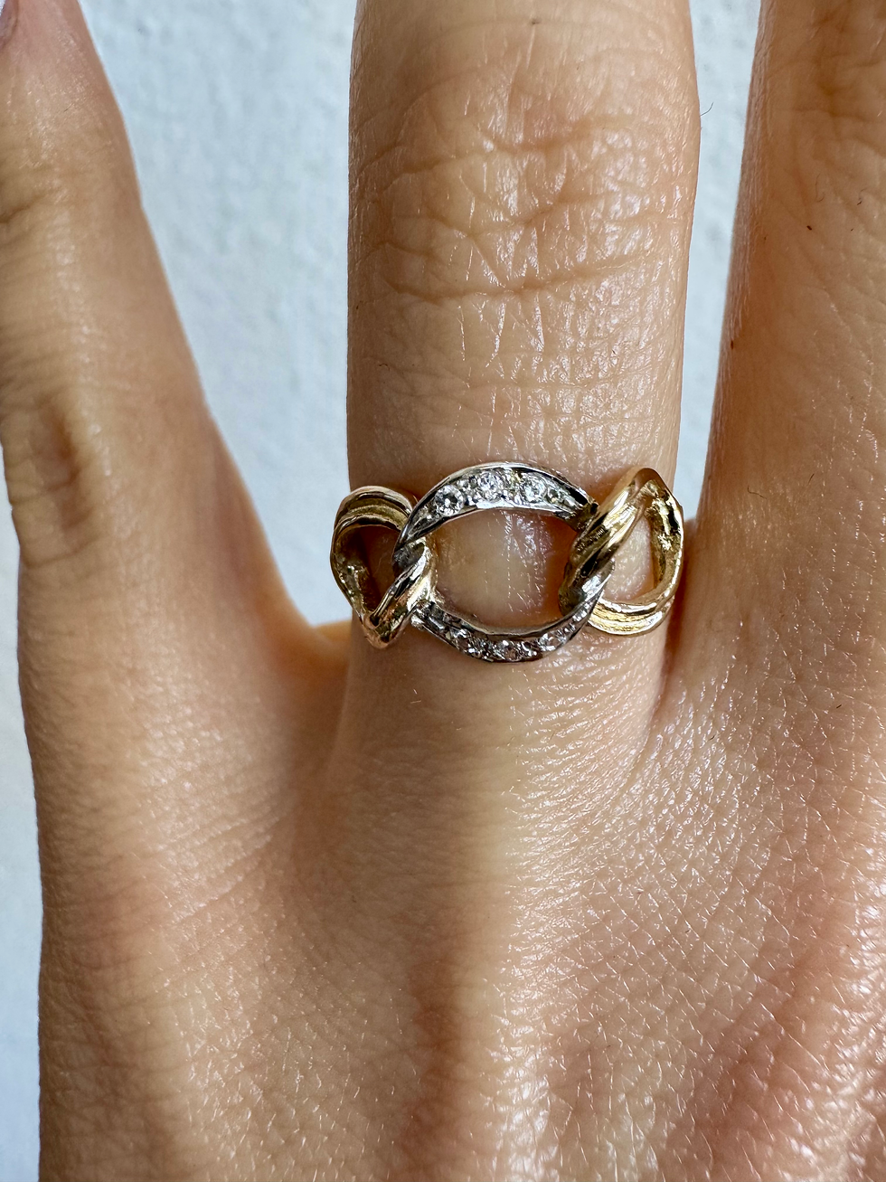 Thumbnail: 14kt Yellow Gold Vintage Diamond Link Ring