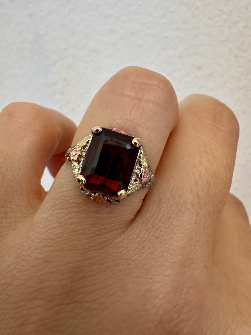 Thumbnail: 14kt White, Yellow And Rose Gold Art Deco Flowers and Leaves Garnet Filigree Rin
