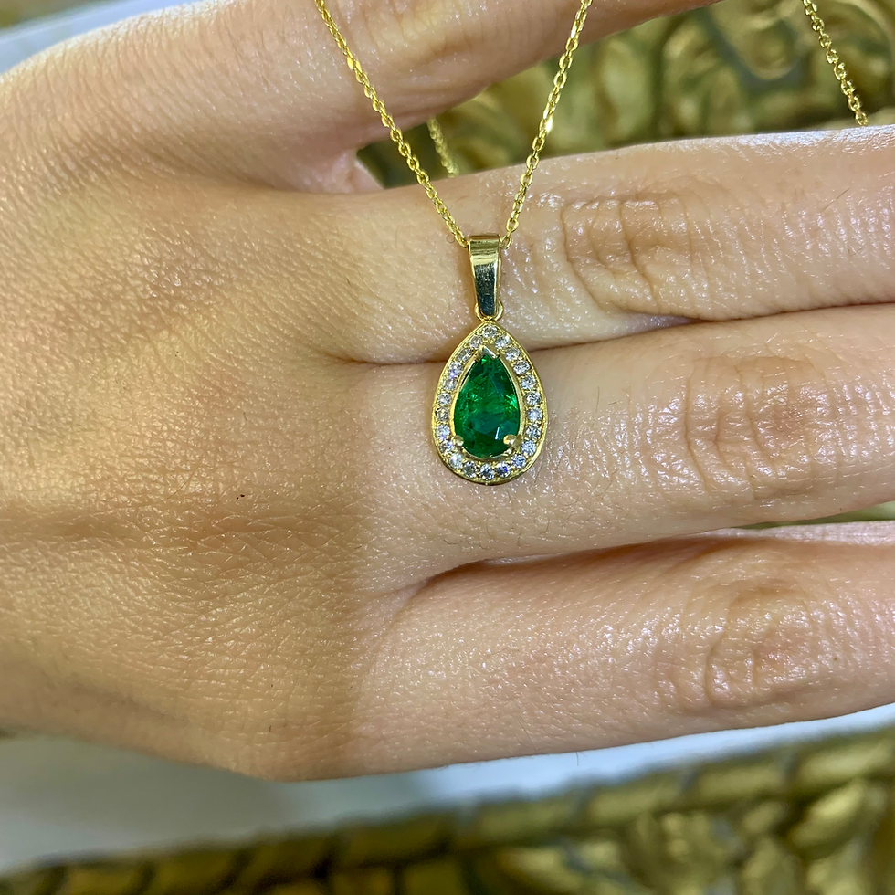 Thumbnail: 14kt Yellow Gold Pear-Shape Halo Emerald And Diamond Necklace