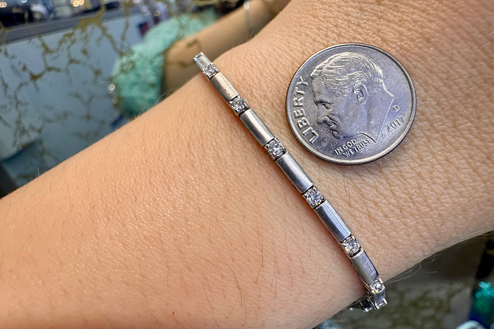 Thumbnail: 14kt White Gold Matt Diamond Bar Bracelet