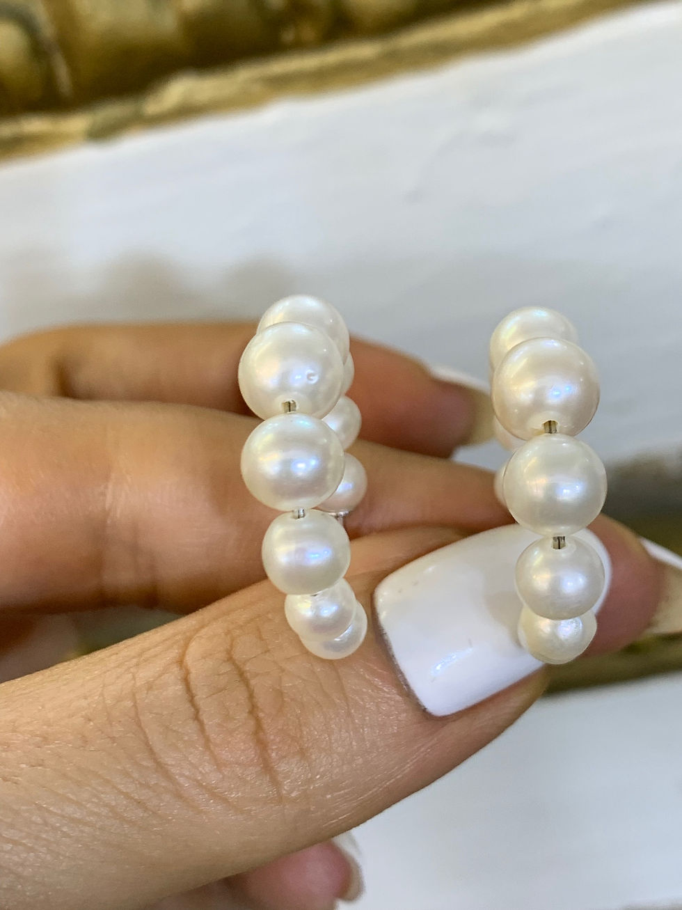 Thumbnail: Sterling Silver Cultured White Freshwater Pearl Hoop Earrings