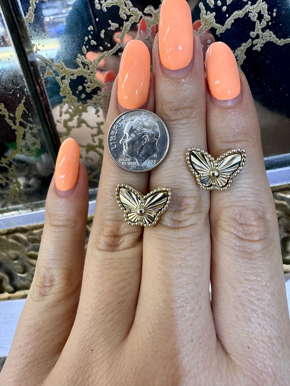 Thumbnail: 14kt Yellow Gold Diamond-Cut Butterfly Stud Earrings