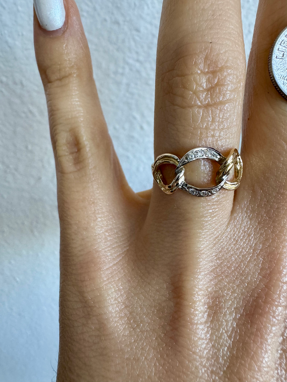 Thumbnail: 14kt Yellow Gold Vintage Diamond Link Ring